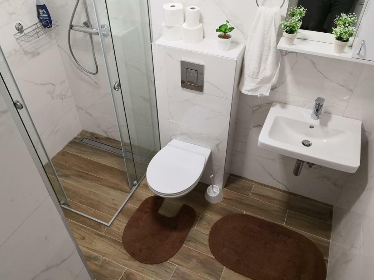 Vasa Central Studio Novi Sad Luaran gambar